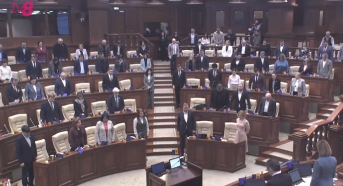 parlament1