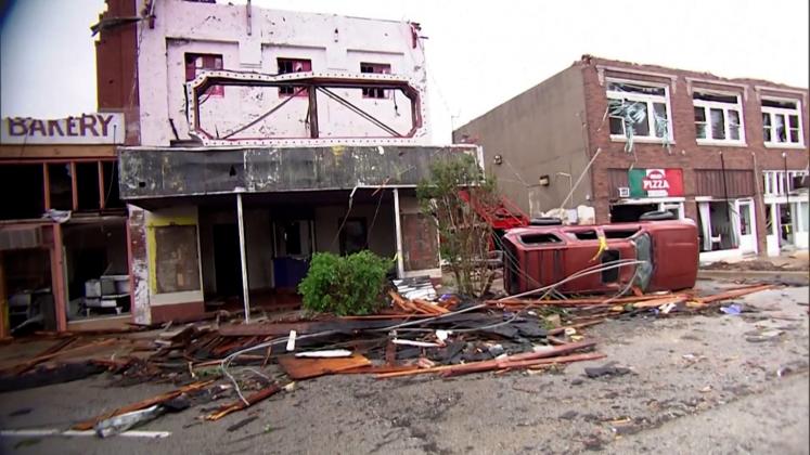 n643232v3_TORNADE SUA.mxf.00_00_40_21.Still001