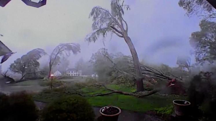 n650300v9_TORNADO SUA.mxf.00_00_21_08.Still001