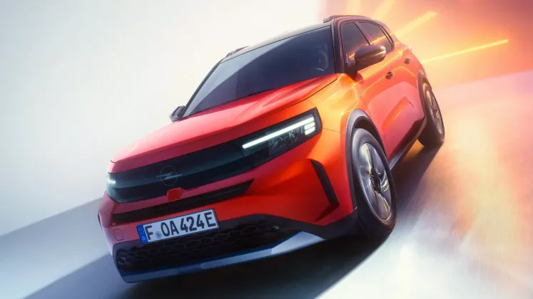 New-2024-Opel-Frontera-premiere_2