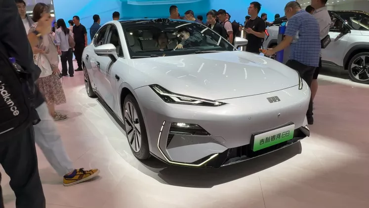 geely-galaxy-e8