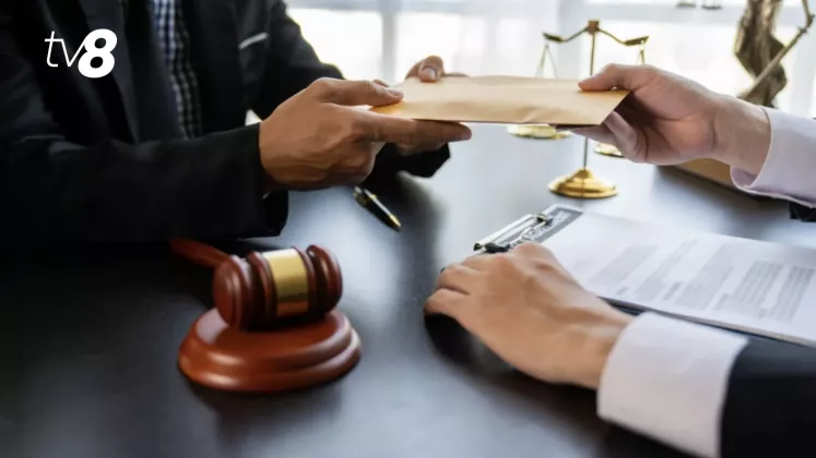 justiție