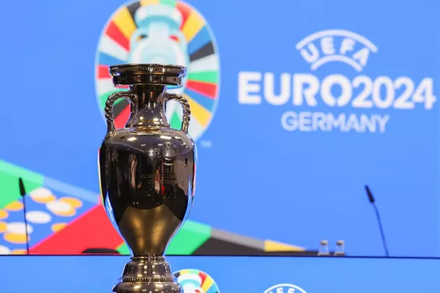 Tragerea-la-sorti-EURO-2024.-In-ce-grupa-va-juca-Romania.-LIVE-TEXT-de-la-1900