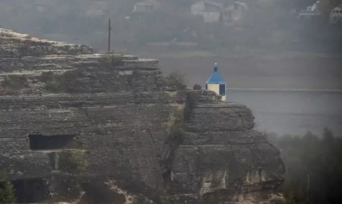 скала Сахарна