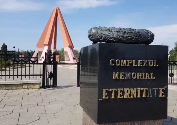 CM Eternitate 18