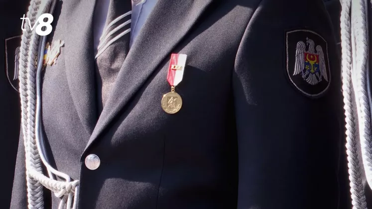 ABSOLVENȚI POLIȚIE
