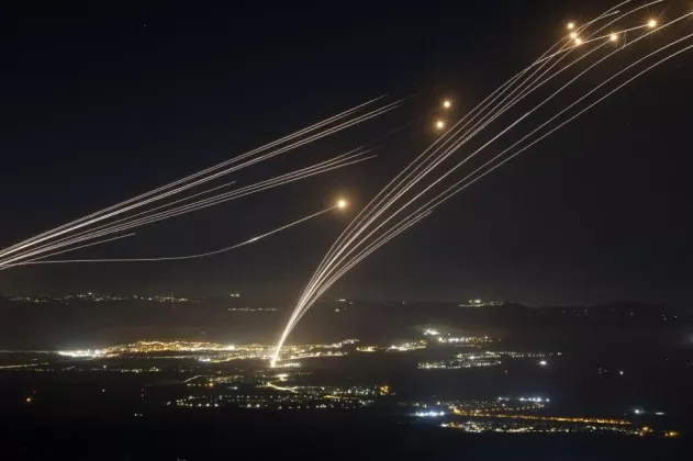 iranul-ar-putea-ataca-israelul-luni-sua-si-franta-se-tem-de-un-razboi-total-in-regiune-netanyahu-spune-ca-e-pregatit-pentru-orice-915822