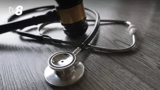 Eroare medicală? Un pacient a murit după ce ar fi fost diagnosticat greșit. Soarta felcerului