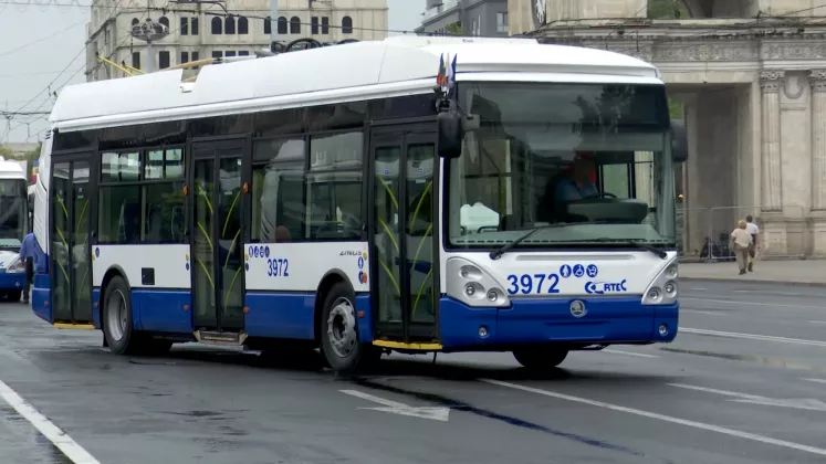 n724085v23_TROLEIBUZE CHIȘINĂU.mxf.00_00_23_05.Still003