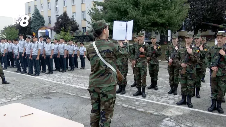 JURĂMÂNT MILITARI