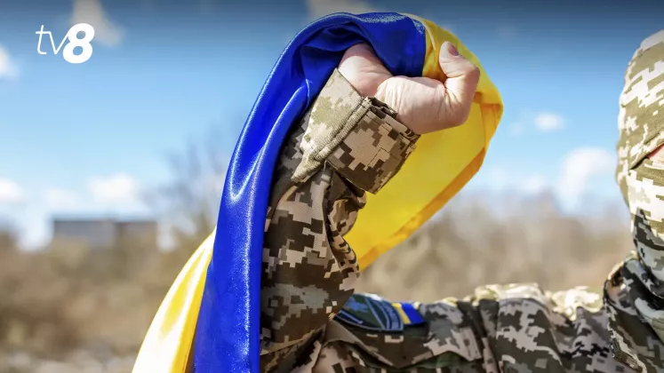 soldat flag ucraina
