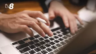 „Dragostea virtuală” s-a încheiat cu furt: O femeie din Tiraspol s-a trezit fără bani și telefon