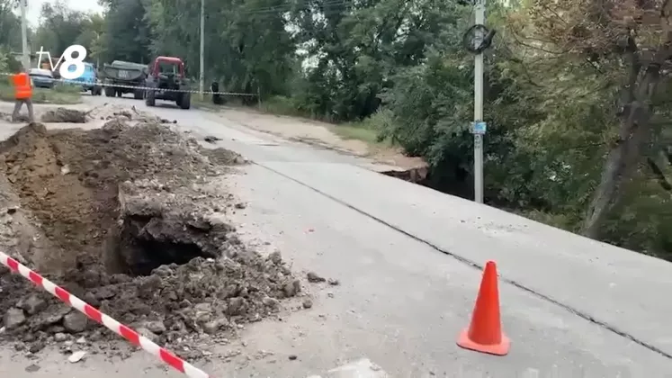 n732154v30_DRUM BĂLȚI.mxf.00_00_10_15.Still001