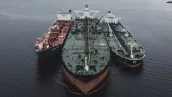 США временно разрешили морской экспорт российской нефти, чтобы стабилизировать мировые рынки