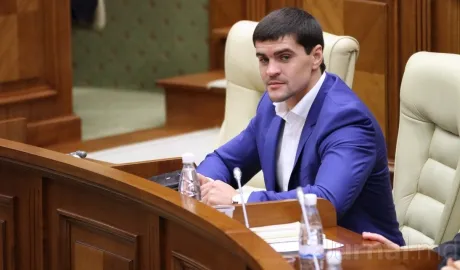 big-sedinta-de-judecata-in-dosarul-veretco-amanata-tutu-prezent-la-proces-s-a-aratat-deranjat-de-intrebarile-reporterului-jurnal-tv