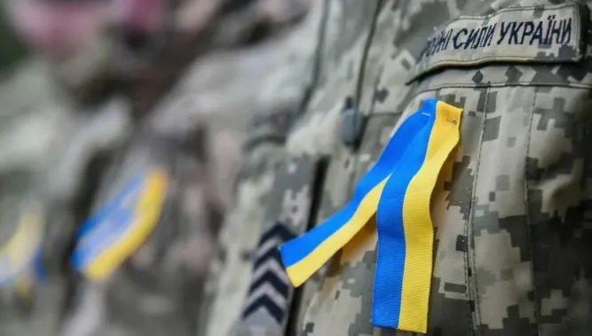 украина