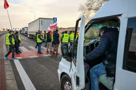 /ФОТО/ Польские фермеры проводят забастовку возле границы Украины