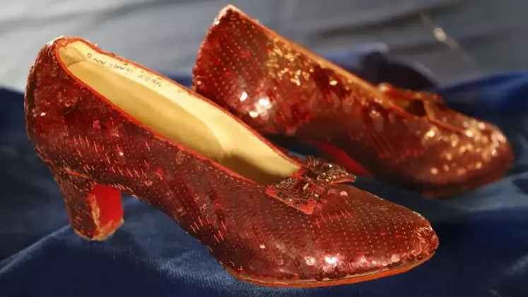 pantofi-dorothy-vrajitorul-din-oz-e1733677651380