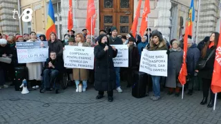 /VIDEO/ Protest la Primărie: PSRM l-a criticat pe Ceban și l-a lăudat pe Chirtoacă. Reacția actualului edil