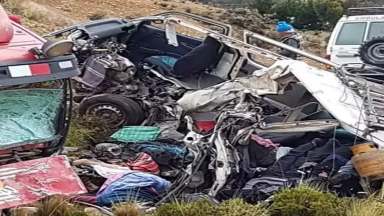 421929d8-accidente-carretero-bolivia-28-1-20-5e309bd51a060