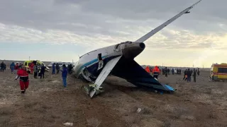 /VIDEO/ Tragedie în Kazahstan: Un avion cu 67 de oameni la bord s-a prăbușit. Sunt zeci de morți