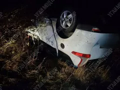 /VIDEO/ Accident mortal la Dubăsari. Un pasager a decedat, după ce șoferul mașinii s-a izbit într-un copac