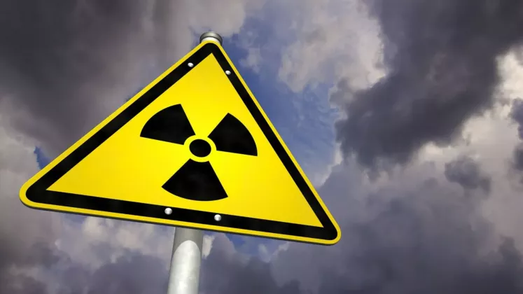radioactiv, nuclear, atomic