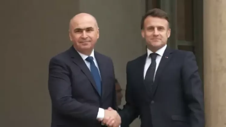 bolojan macron