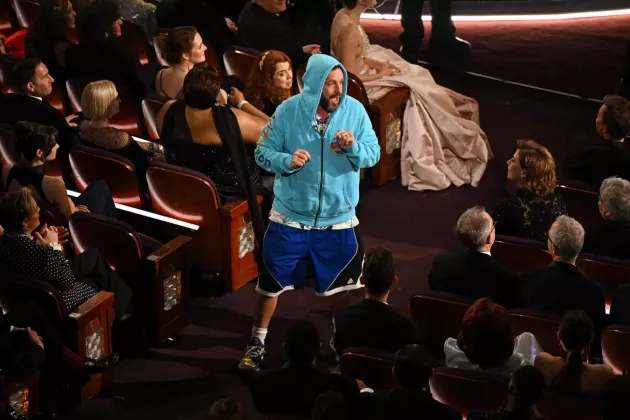 adam-sandler-oscars-mc-250302-1a3d85