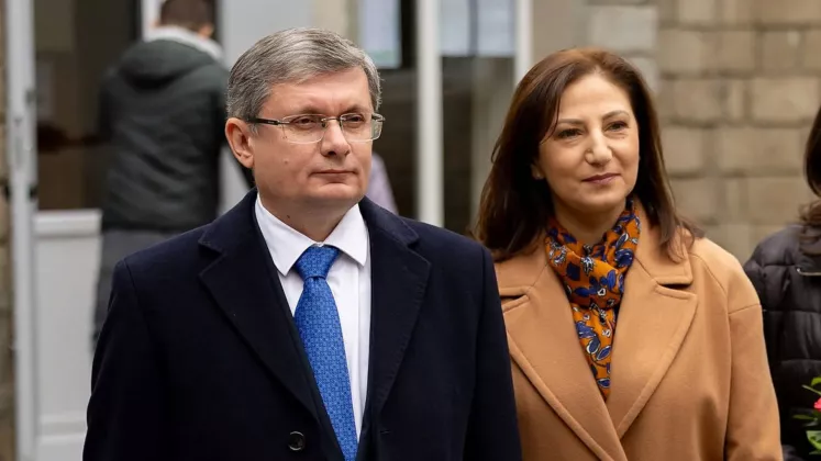 igor grosu și soția inga