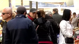 /VIDEO/ Scumpiri în Postul Paștelui: Fasolea ajunge să coste cât carnea. Ce spun cumpărătorii