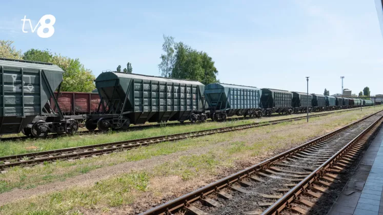 tren cale ferata 