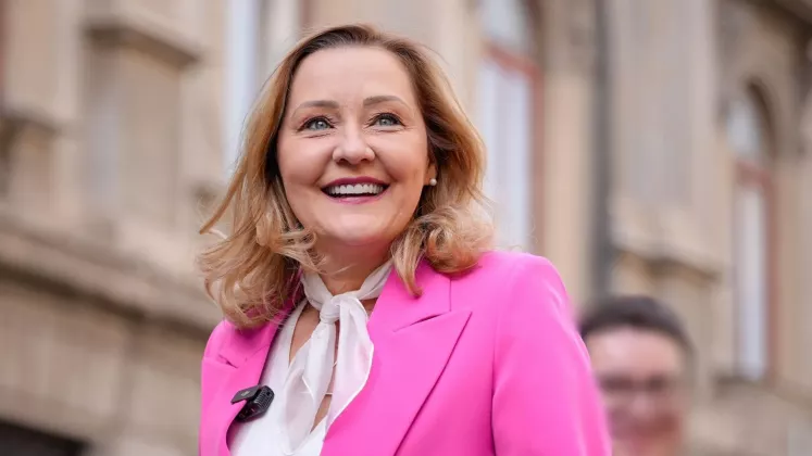 Elena Lasconi