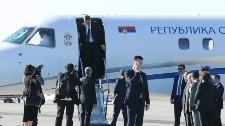 самолет вучича