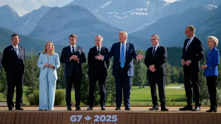 g7