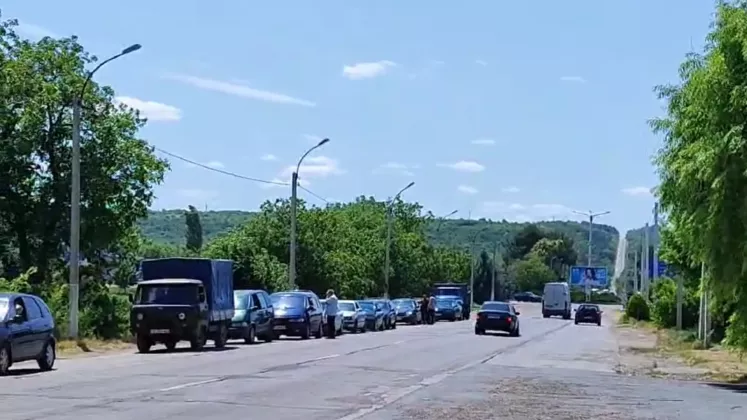 masini stânga nistrului