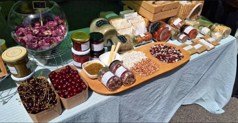 ярмарка местных производителей 6