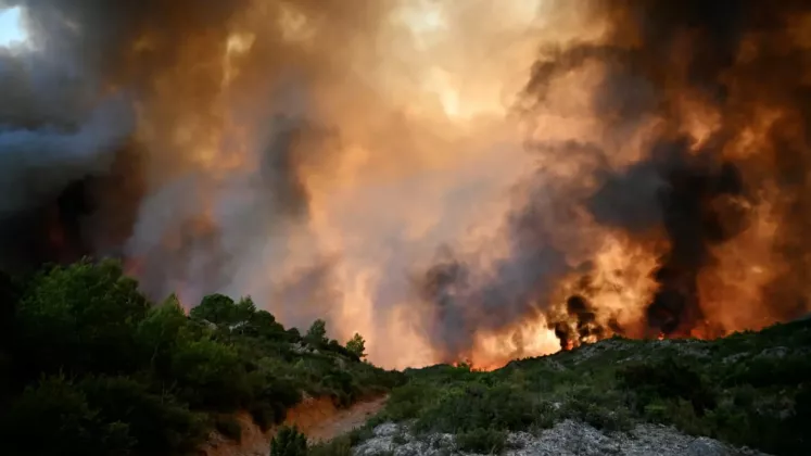 incendiu franța