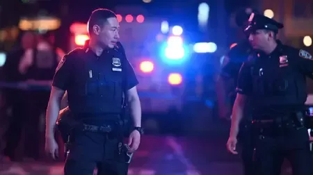 doi-politisti-din-new-york