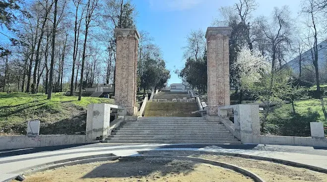 кладбище героев