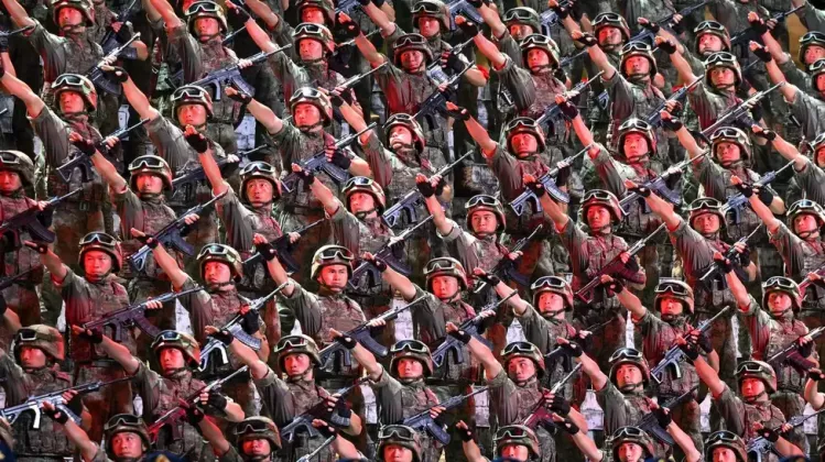 soldati-chinezi-la-parada-de-la-beijing-foto-profimedia