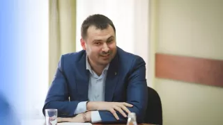 /VIDEO/ Vasile Costiuc sărbătorește după ce „Democrația Acasă” a ajuns în Parlament: „Băieți, am reușit”