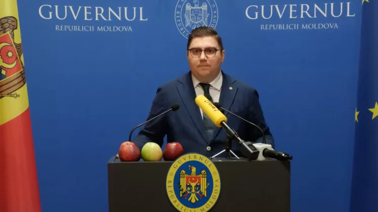 vodă mere (1)