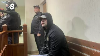 /VIDEO/ Momentul în care Constantin Țuțu este adus forțat în fața judecătorilor. Ședința, amânată