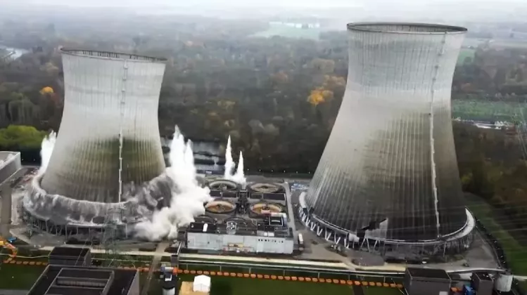 turnuri-ale-unei-centrale-nucleare