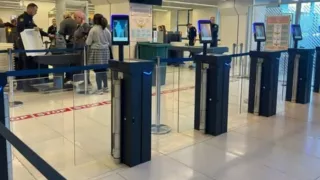 /VIDEO/ Porți inteligente la Aeroportul Chișinău: Cum pot evita pasagerii înregistrarea la ghișeu
