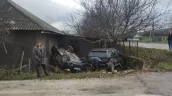 Accident violent la Orhei: Un rănit și o mașină răsturnată după o depășire interzisă