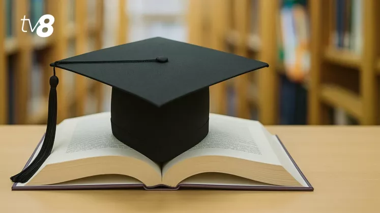 absolvire universitate