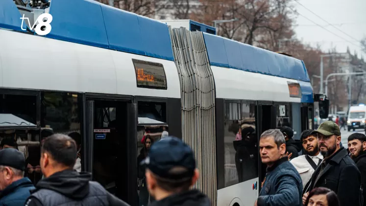AUTOBUZ TROLEIBUZ STATII OAMENI-5