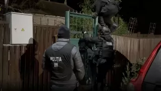 Обыски по делу о массовых беспорядках: среди подозреваемых — участники тренировочного лагеря в Сербии